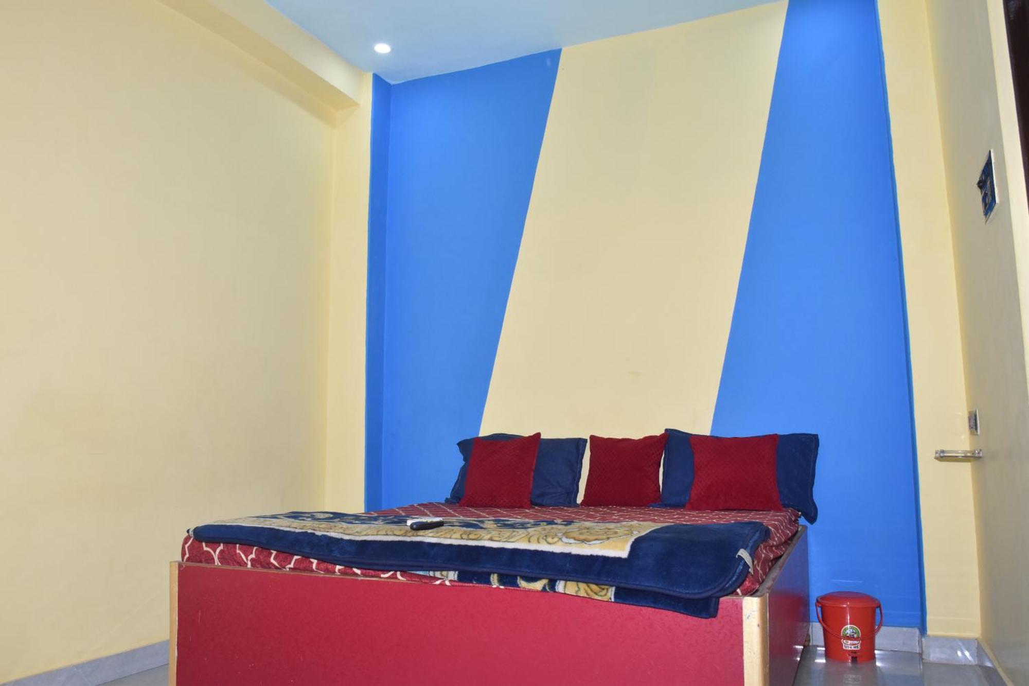 Veda'S Grand P.G Hotel Varanasi Exterior photo