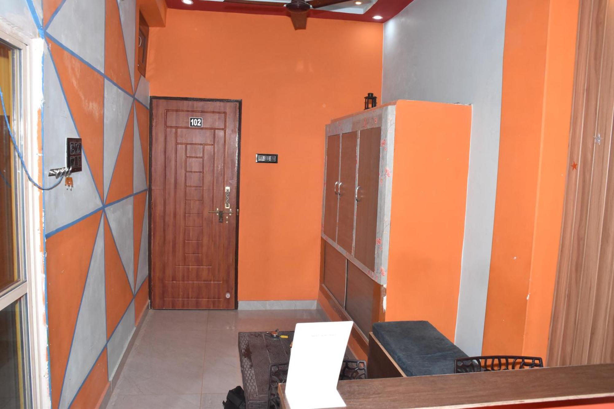 Veda'S Grand P.G Hotel Varanasi Exterior photo